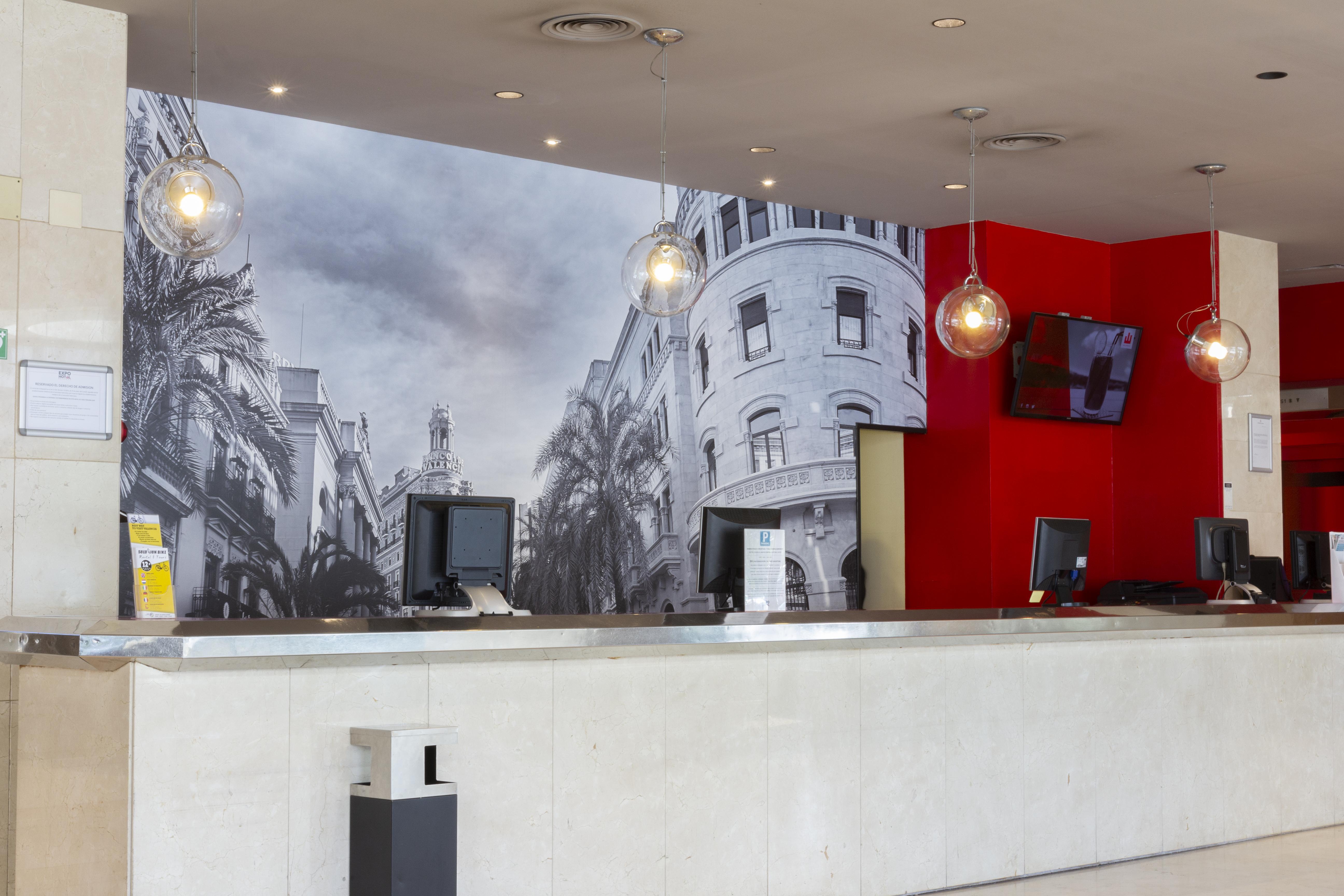 Novotel Valencia Lavant Exterior photo