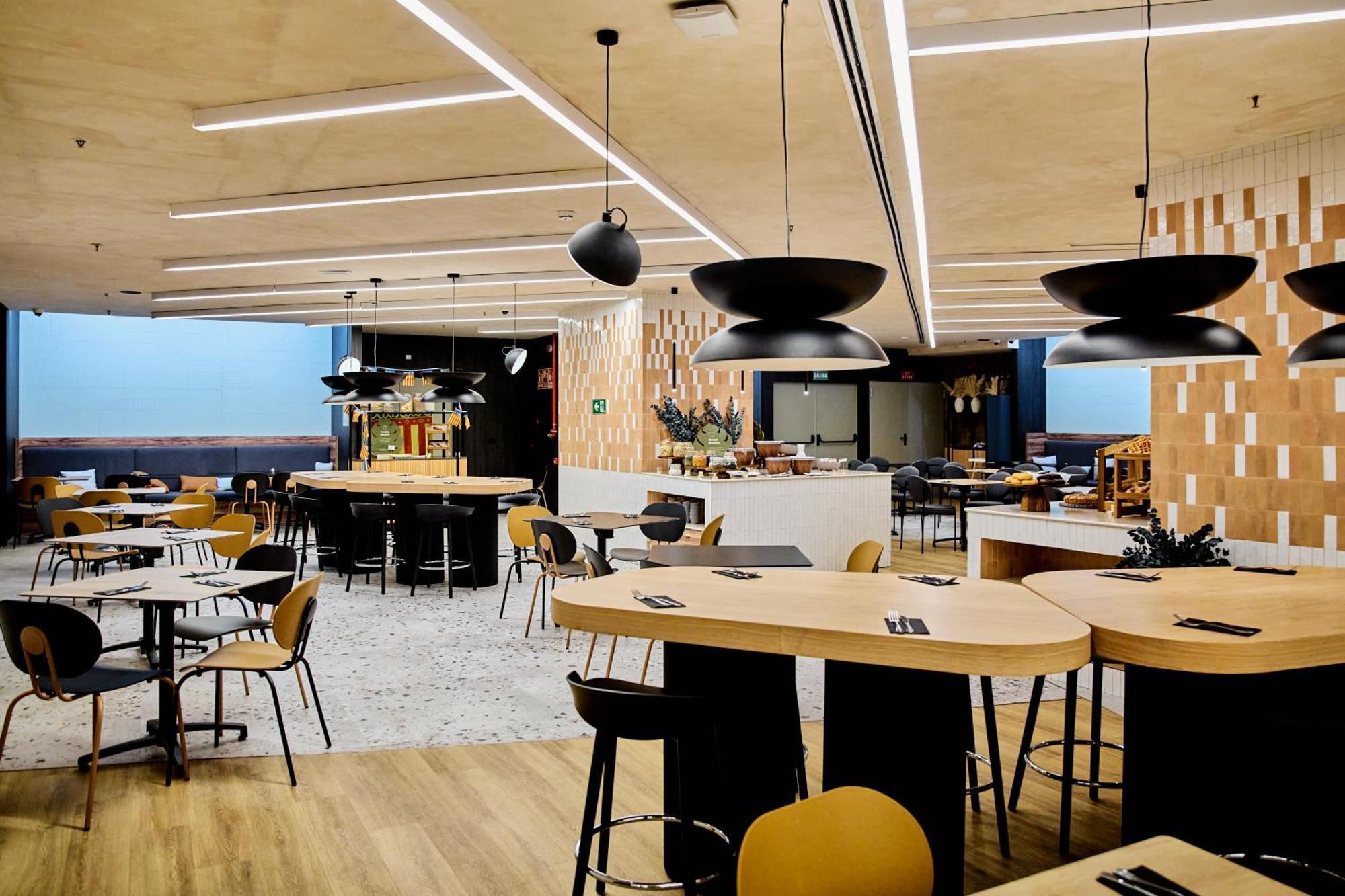 Novotel Valencia Lavant Exterior photo