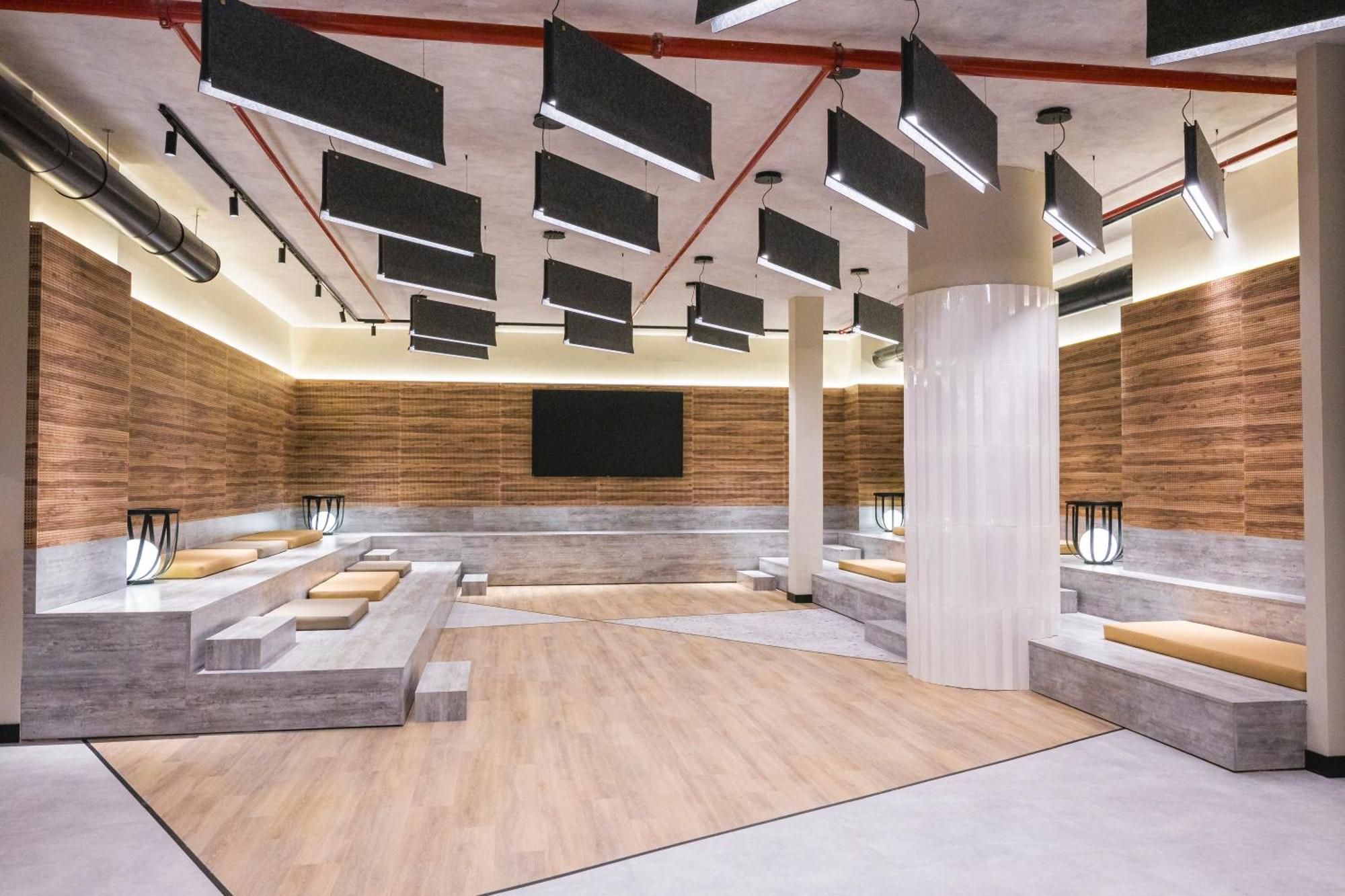 Novotel Valencia Lavant Exterior photo