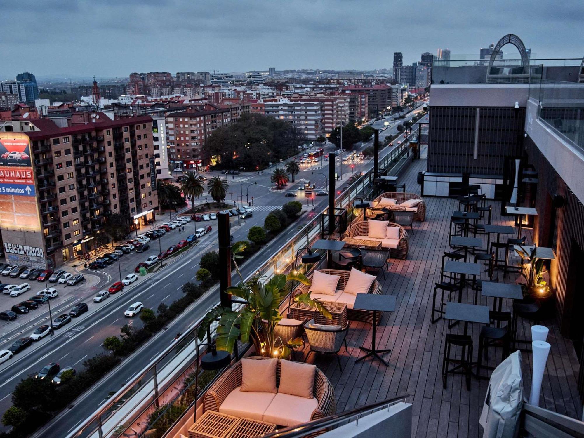 Novotel Valencia Lavant Exterior photo