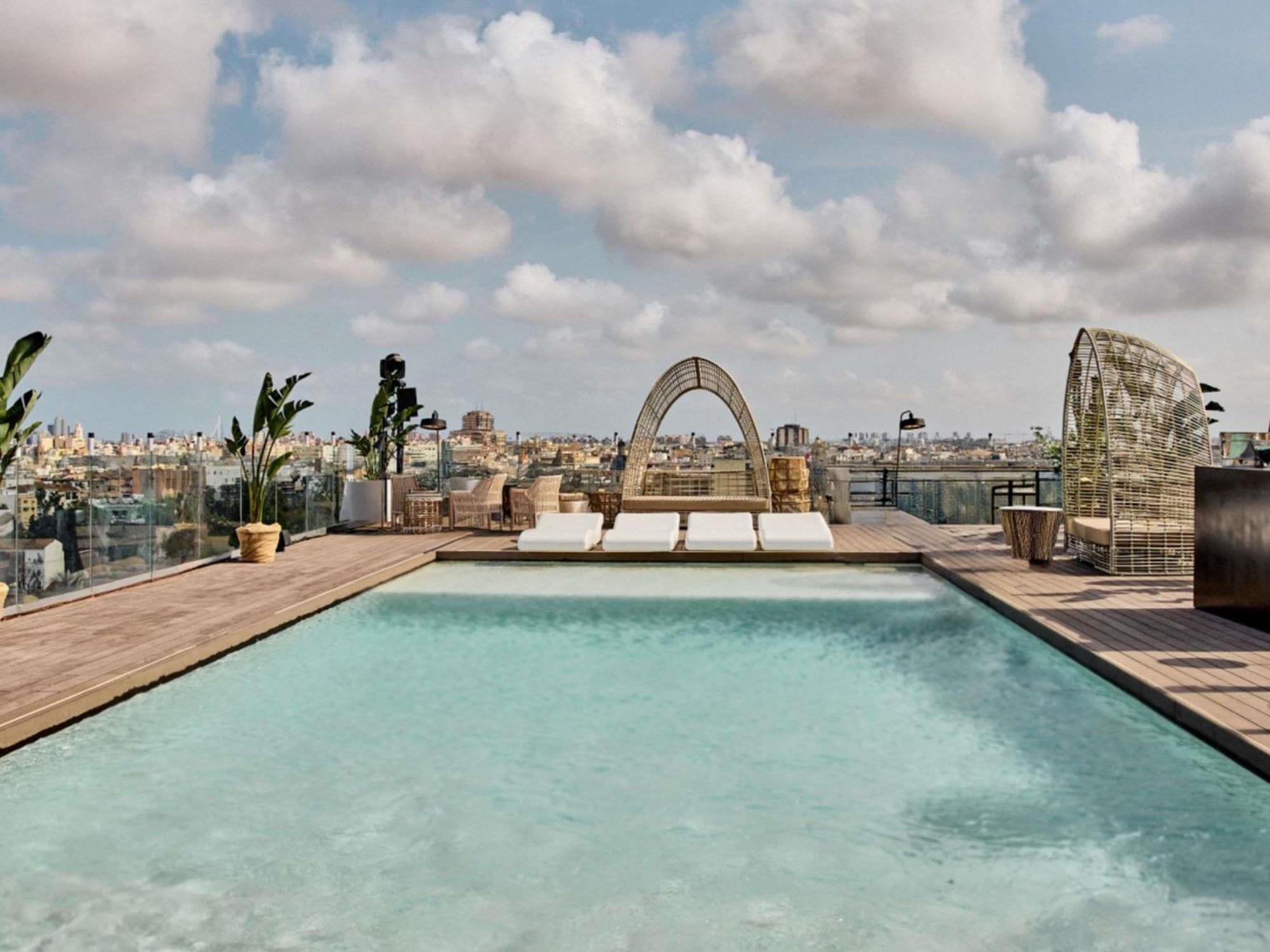 Novotel Valencia Lavant Exterior photo
